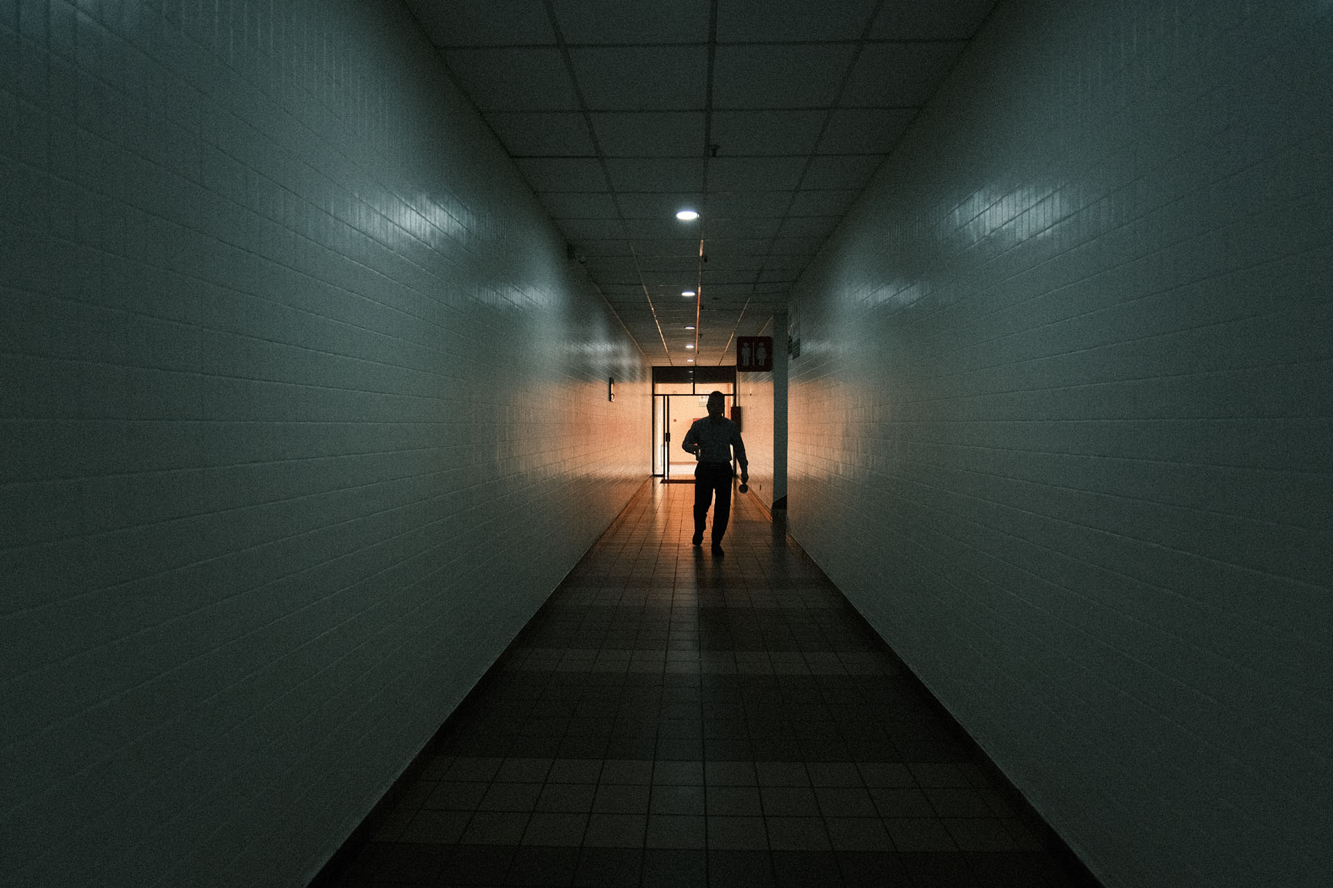 Street Photography Kuala Lumpur - Samyang 12mm Low Light