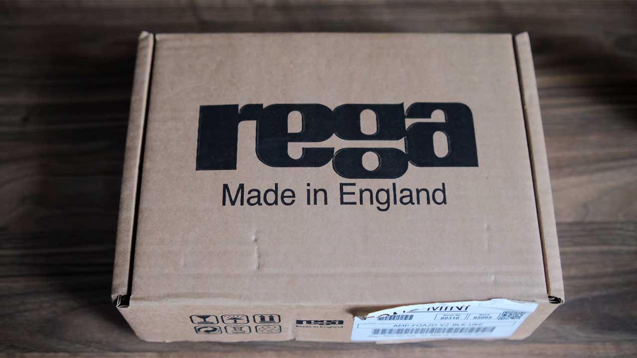 Unboxing Rega phono preamp