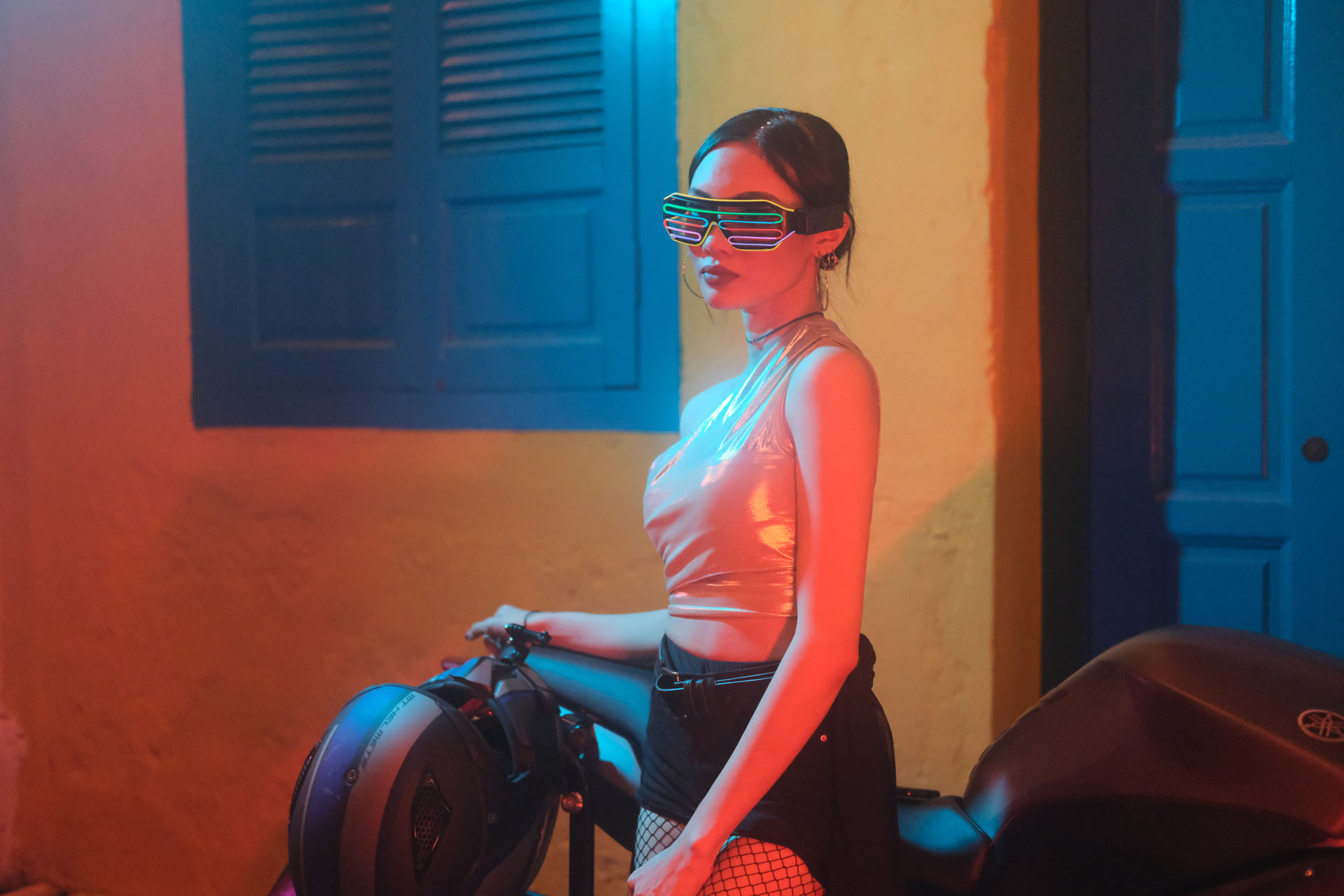 Cyberpunk 2049 Fujifilm film recipe for neon portrait photography